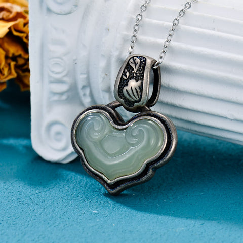 Vintage Heart Jade Pendant Necklace Sterling Silver Boho Antique