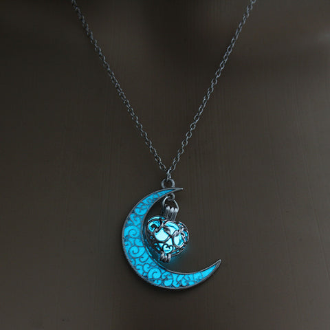 Glowing Pendant Necklaces Silver Plated Chain